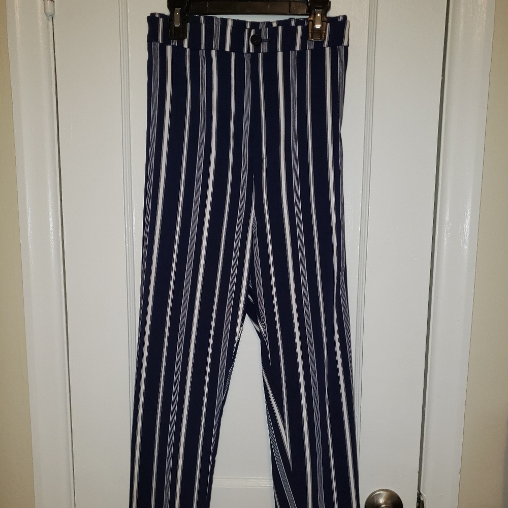 2X Forever 21 Blue & White pin striped pants